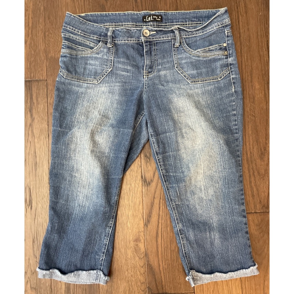 Lei Juniors‎ Ashley Low Rise Capri Blue Jeans Size 15 Casual Classic Everyday